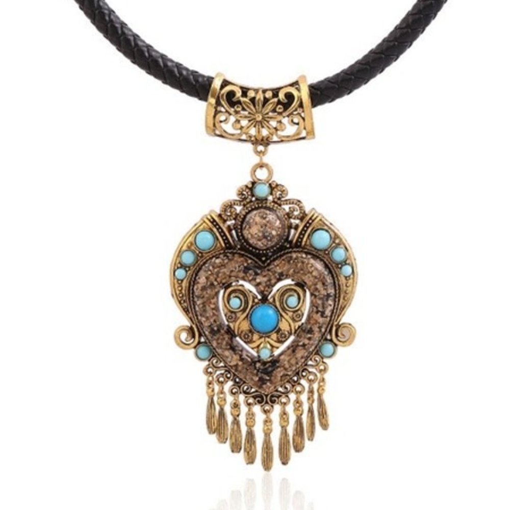 Boho Tassel and Heart Turquoise Pendant - Picture 4 of 12